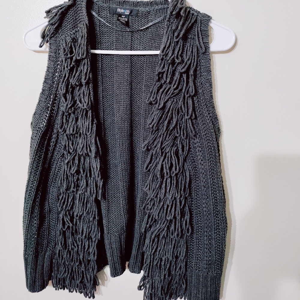 Women's Dark grey fringe vest